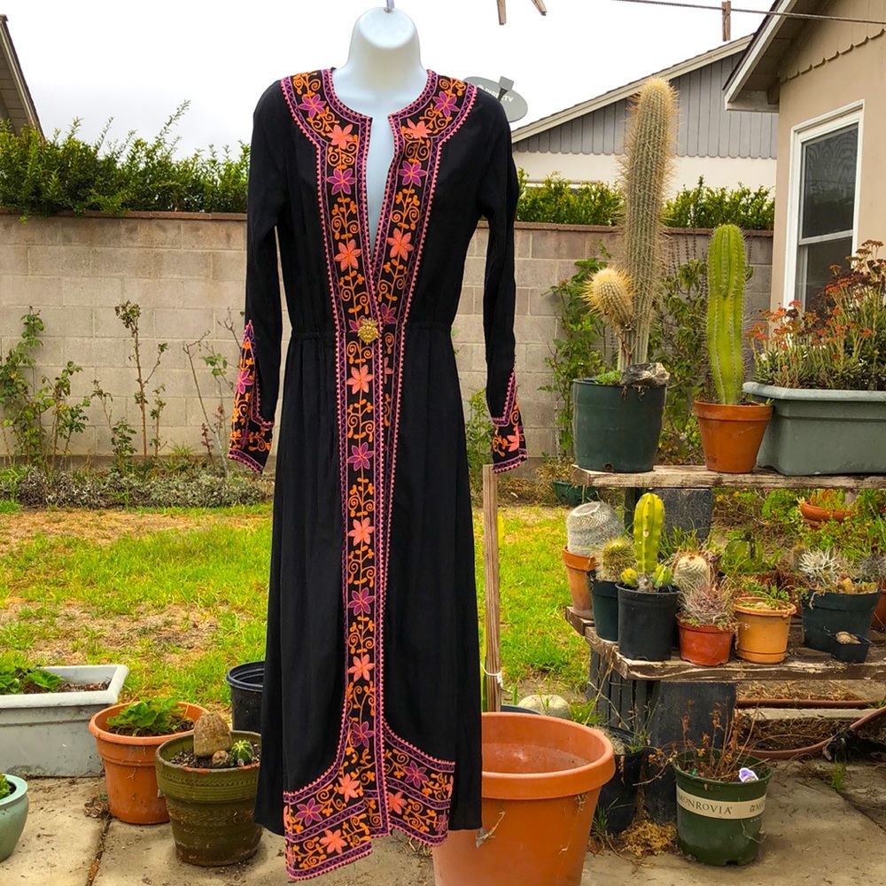 Embroidered robe / kimono / long coat / coverup  NWT